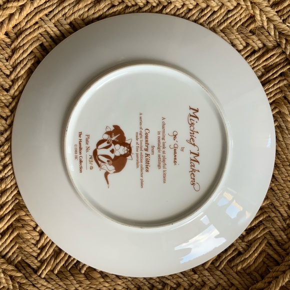 Mischief Makers - Collector Plate - Picture 5 of 8